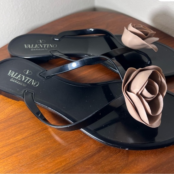 Valentino Garavani Jelly Thong Sandals with Rose Applique 🌹 - Picture 7 of 7
